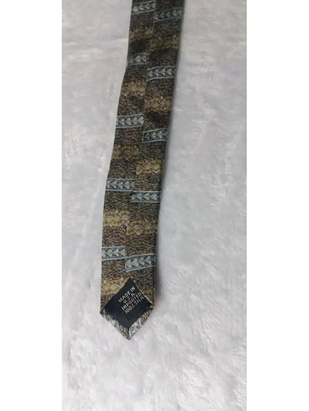 Vintage Barrington Mens Neck Tie 100% Silk Multocolor Made In The USA